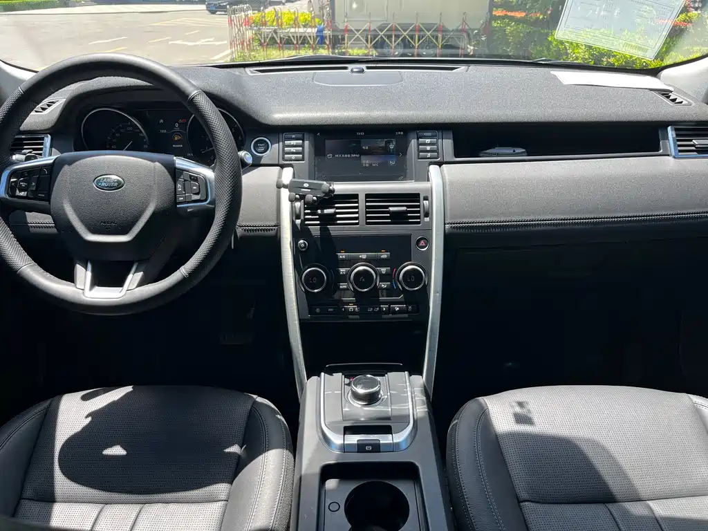 Land Rover Discovery Sport 2018 — фото 9