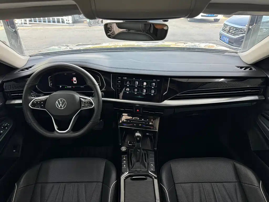 Volkswagen Passat 2022