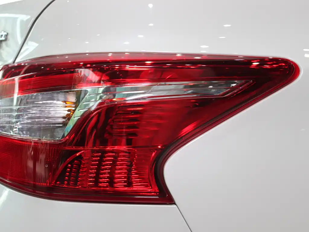 Nissan Sylphy 2024 — фото 16