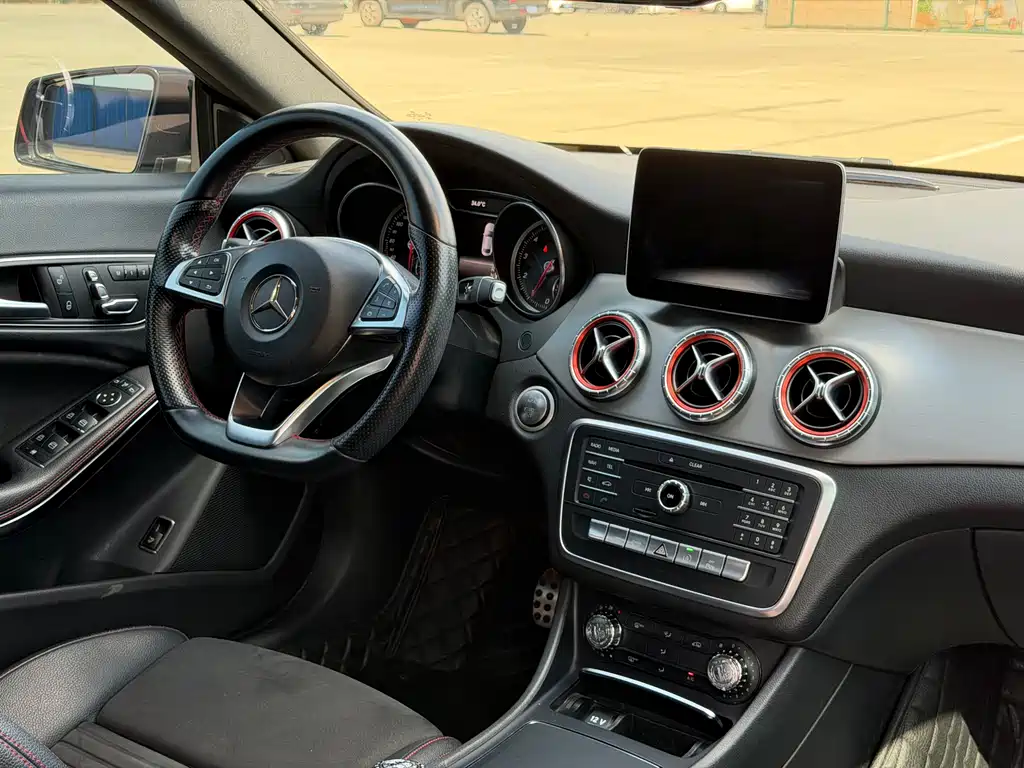 Mercedes-Benz CLA 2017 — фото 12
