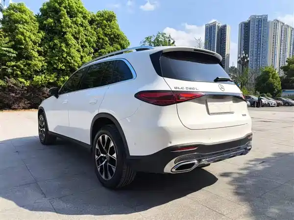 Mercedes-Benz GLC 2023