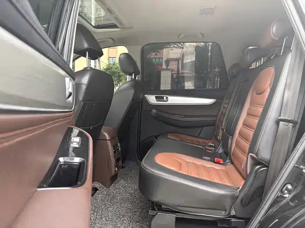 Dongfeng Fengxing SX6 2018