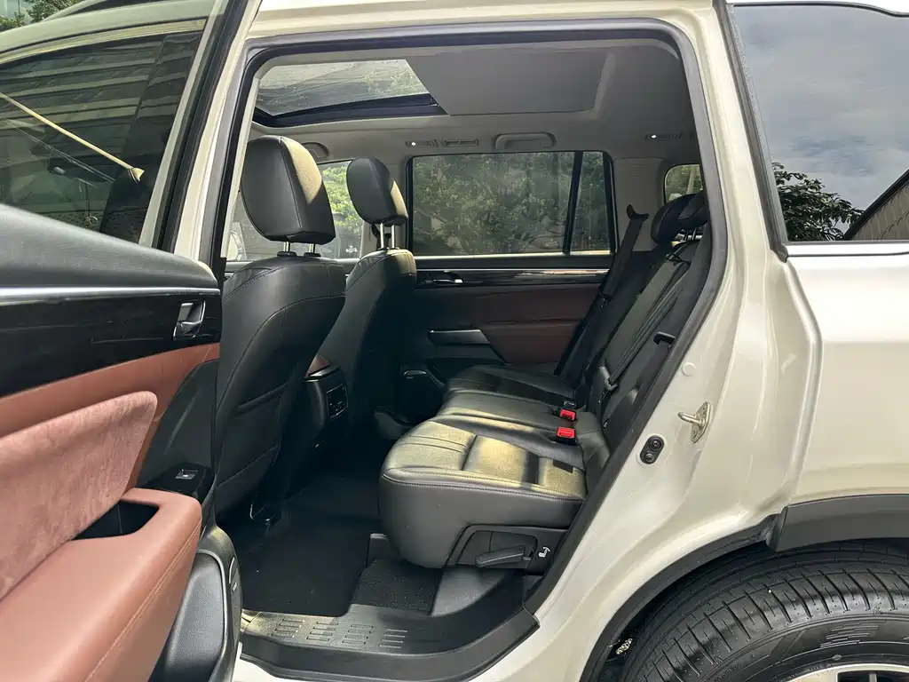 GAC Motor Trumpchi GS8 2019 — фото 10
