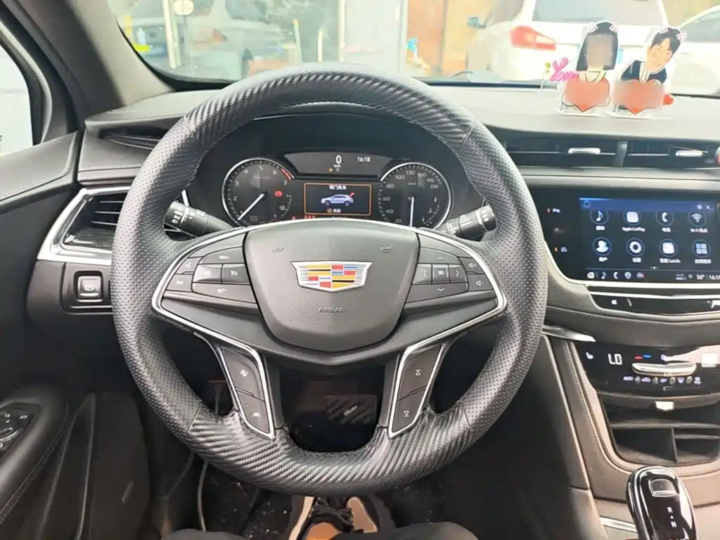 Cadillac XT5 2021 — фото 11