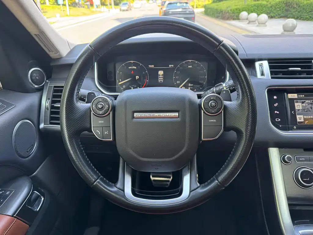 Land Rover Sport 2016 — фото 12