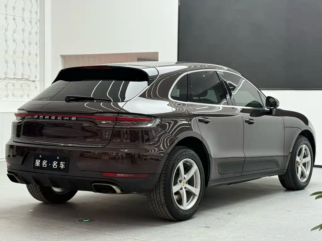 Porsche Macan 2019 — фото 11