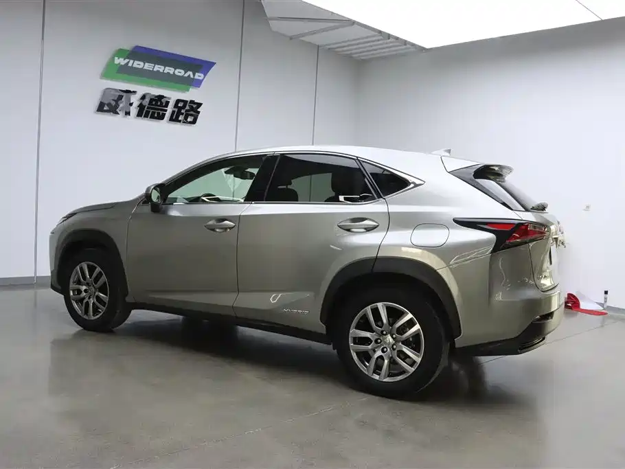 Lexus NX 2016 — фото 6