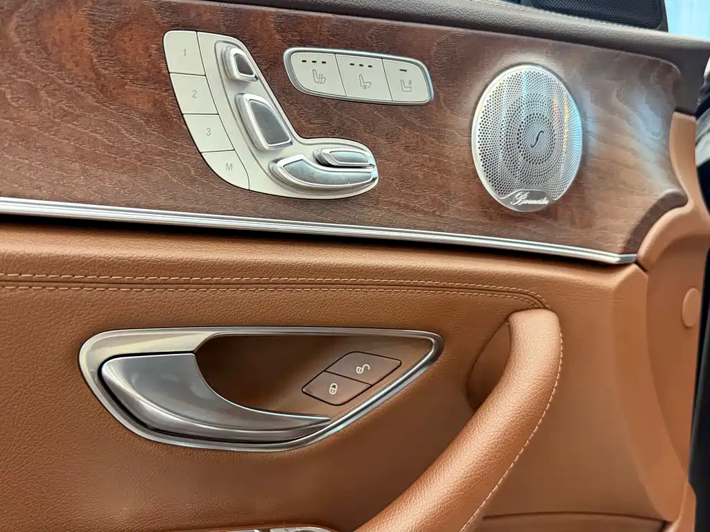 Mercedes-Benz E-Class 2020 — фото 5