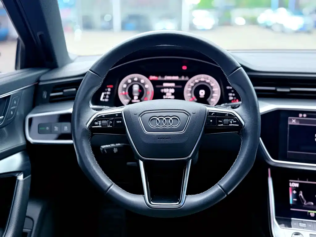 Audi A6L 2022