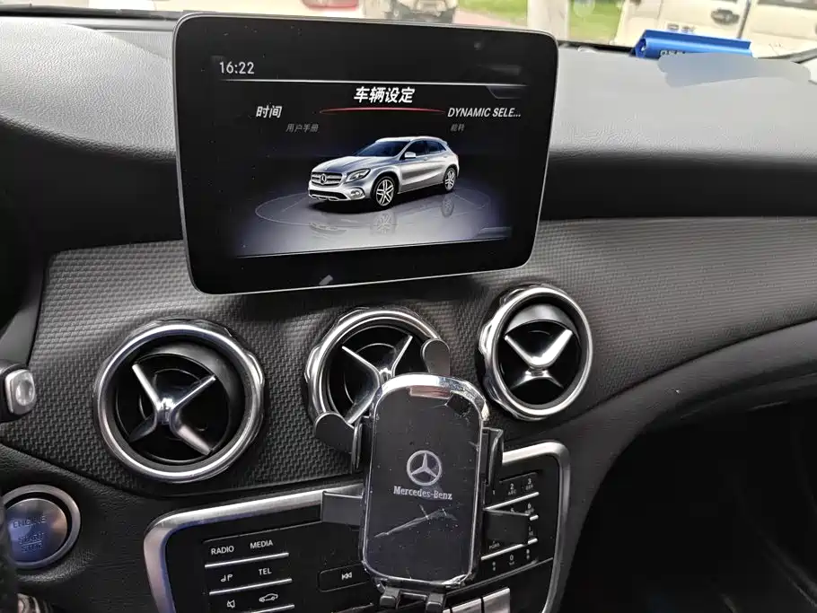 Mercedes-Benz GLA 2019 — фото 13