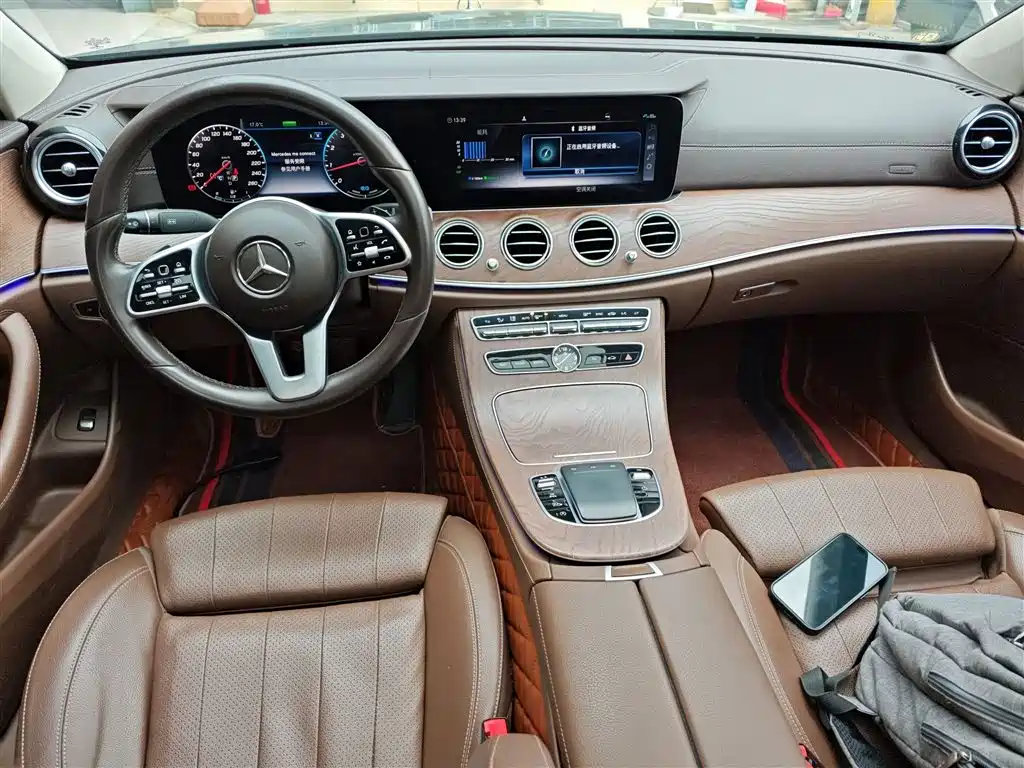 Mercedes-Benz E-Class 2020 — фото 10