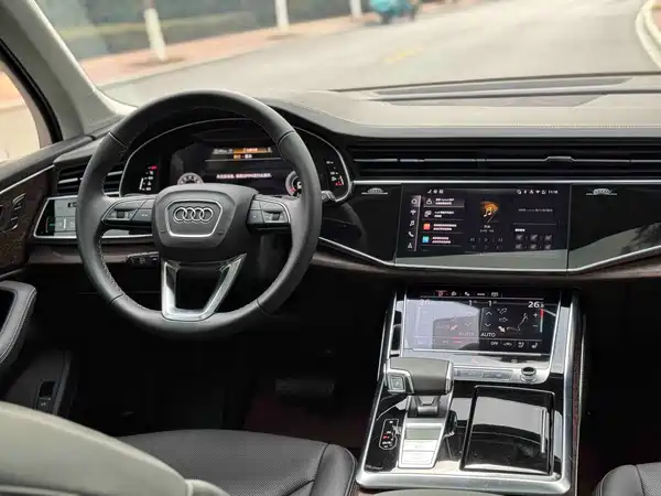 Audi Q7 2025