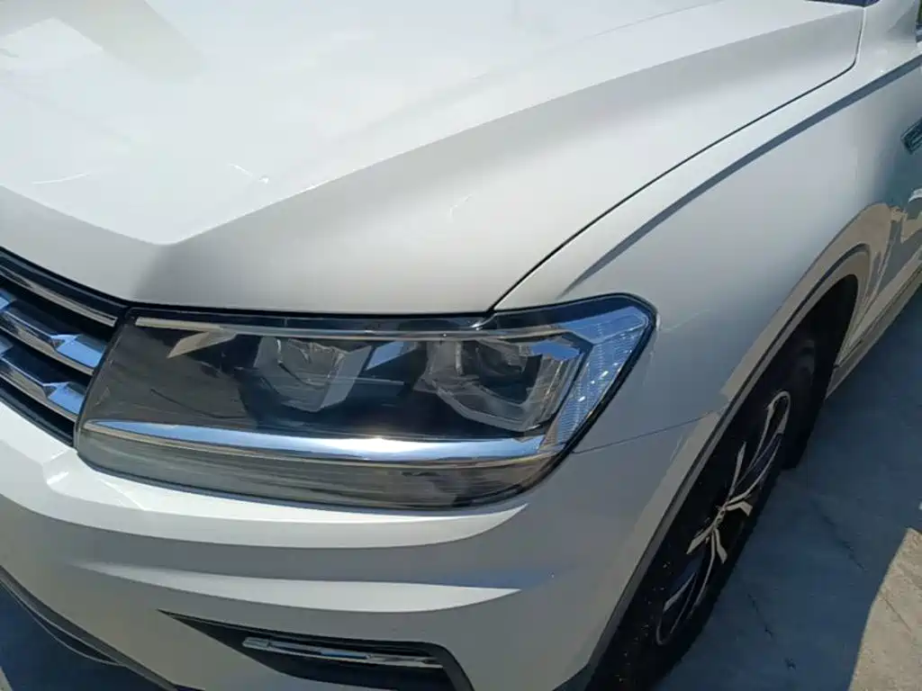 Volkswagen Tiguan L 2018 — фото 24