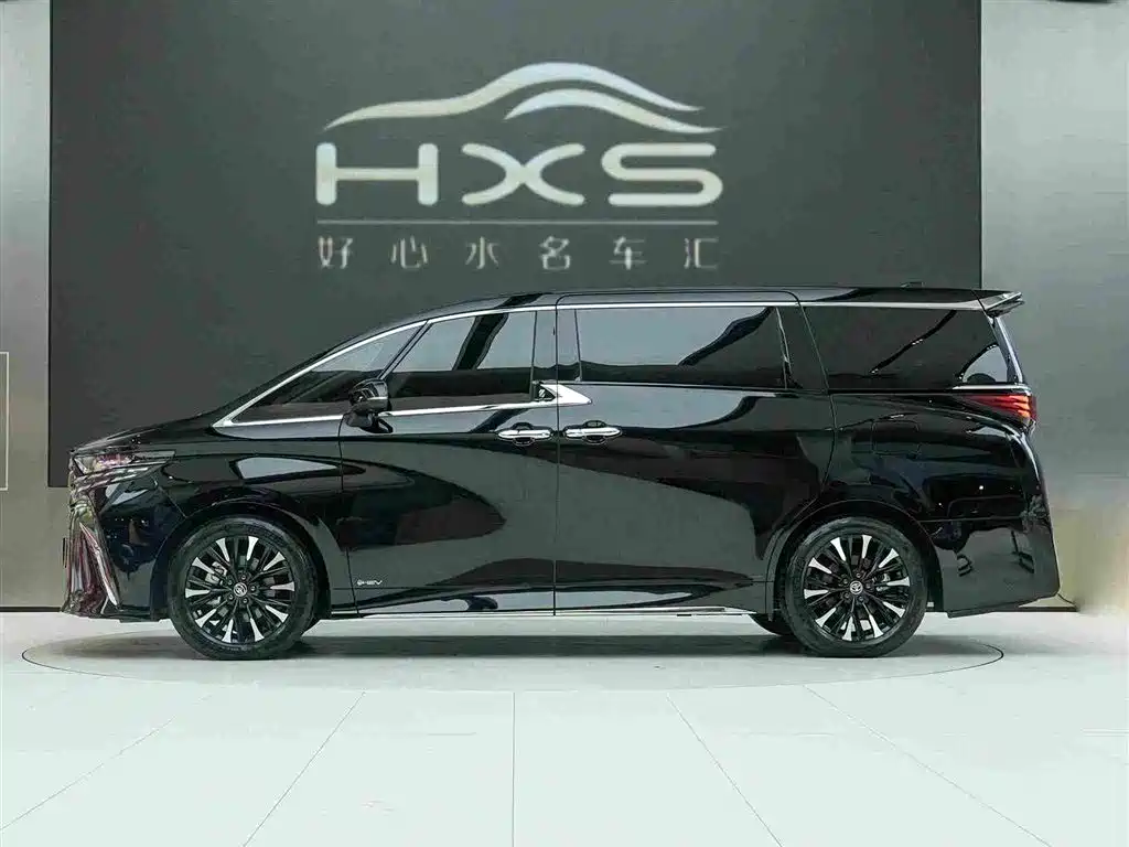 Toyota Alphard 2025 — фото 3