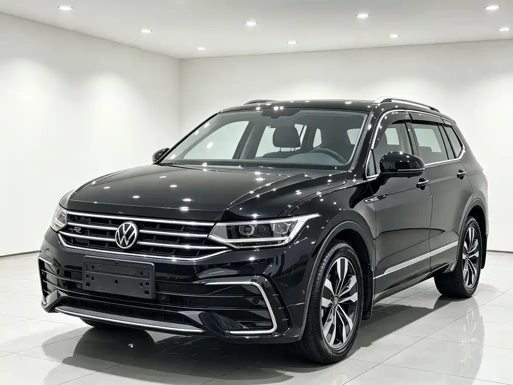 Volkswagen Tiguan L 2023 — фото 3