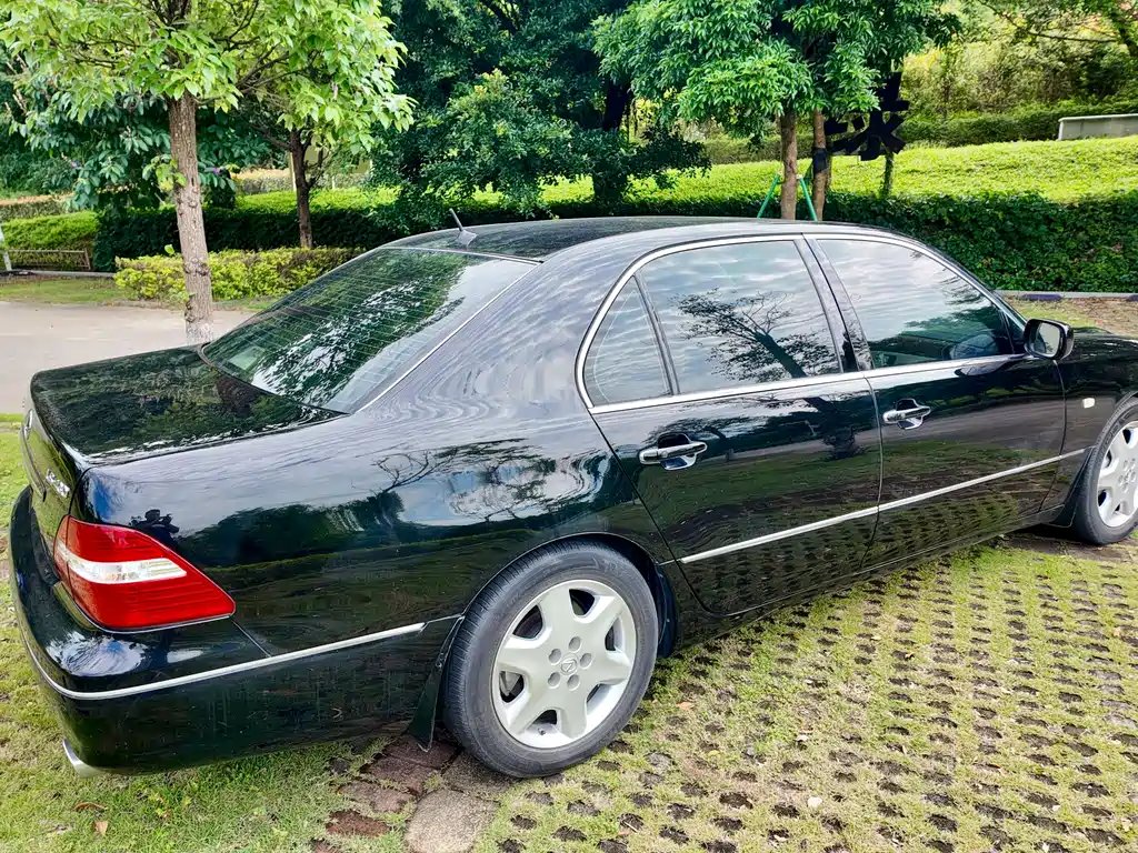 Lexus LS 2004 — фото 32
