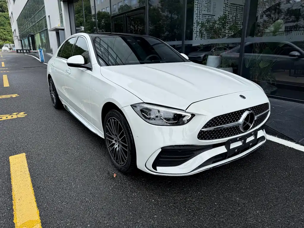 Mercedes-Benz C-Class 2026