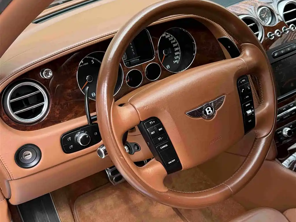 Bentley Flying Spur 2008 — фото 9