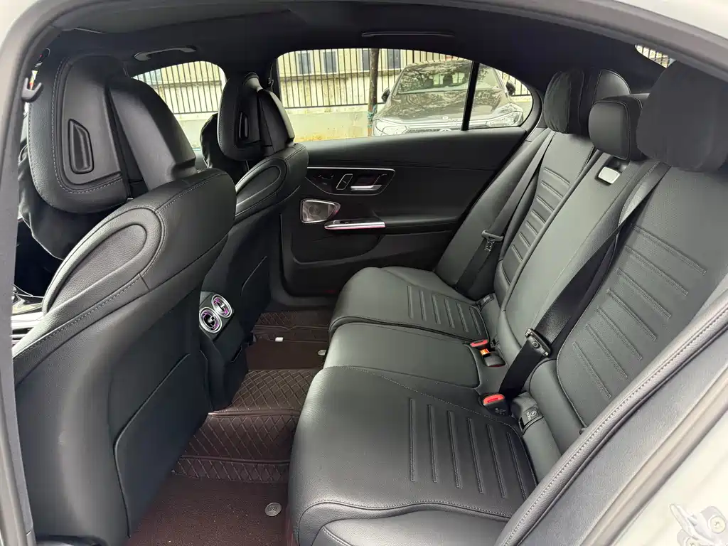 Mercedes-Benz C-Class 2026