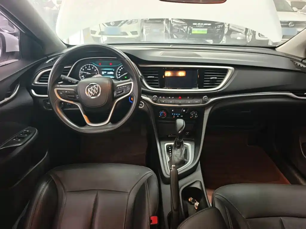 Buick Excelle 2021 — фото 10