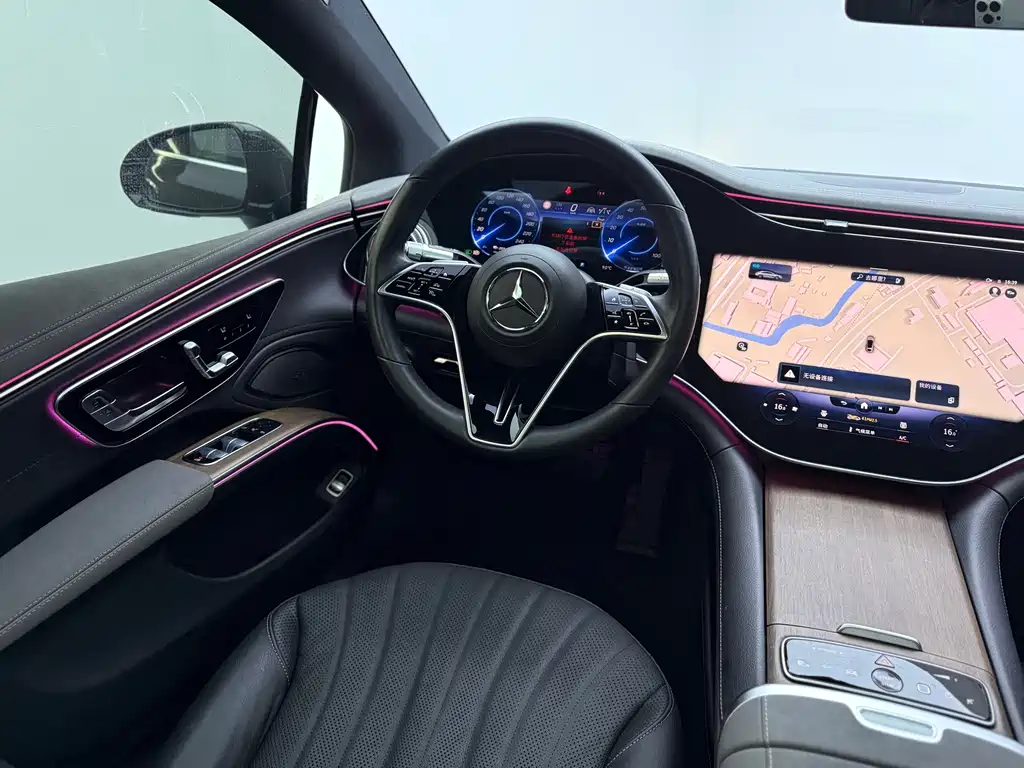 Mercedes-Benz EQS 2024 — фото 13