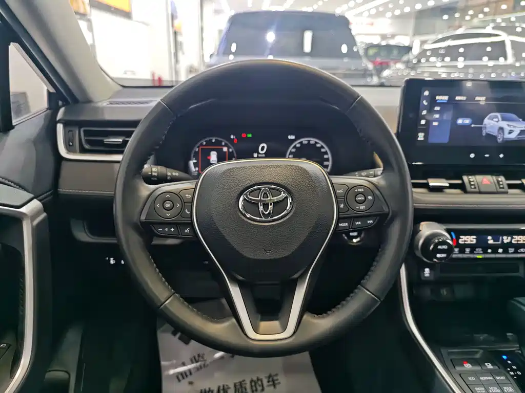 Toyota Wildlander 2023 — фото 15
