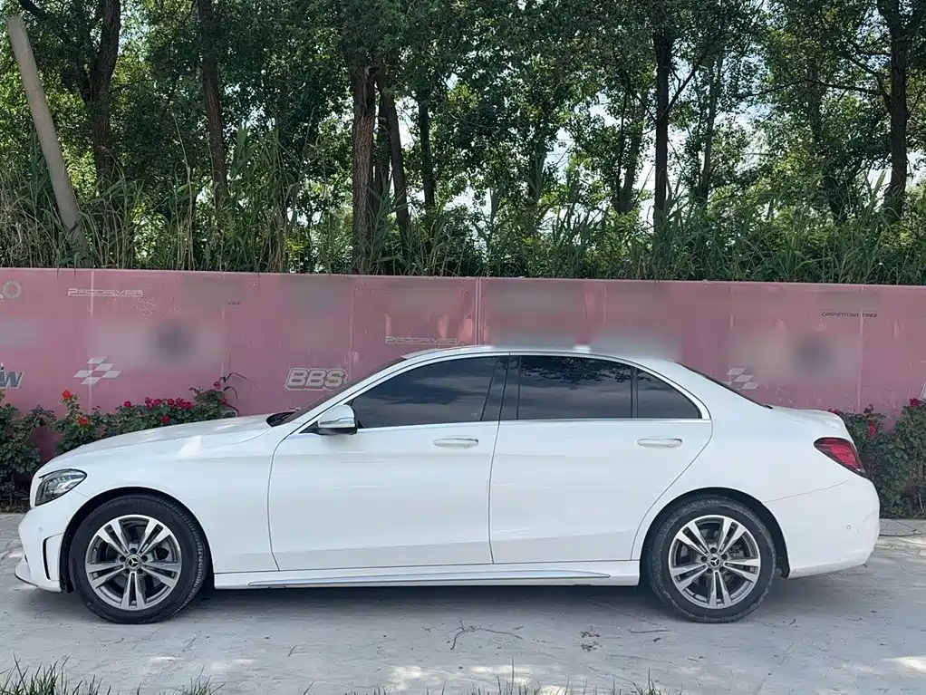 Mercedes-Benz C-Class 2019 — фото 7