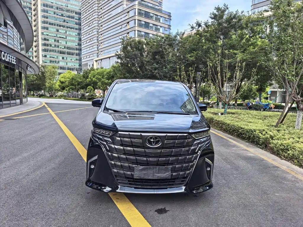 Toyota Alphard 2024