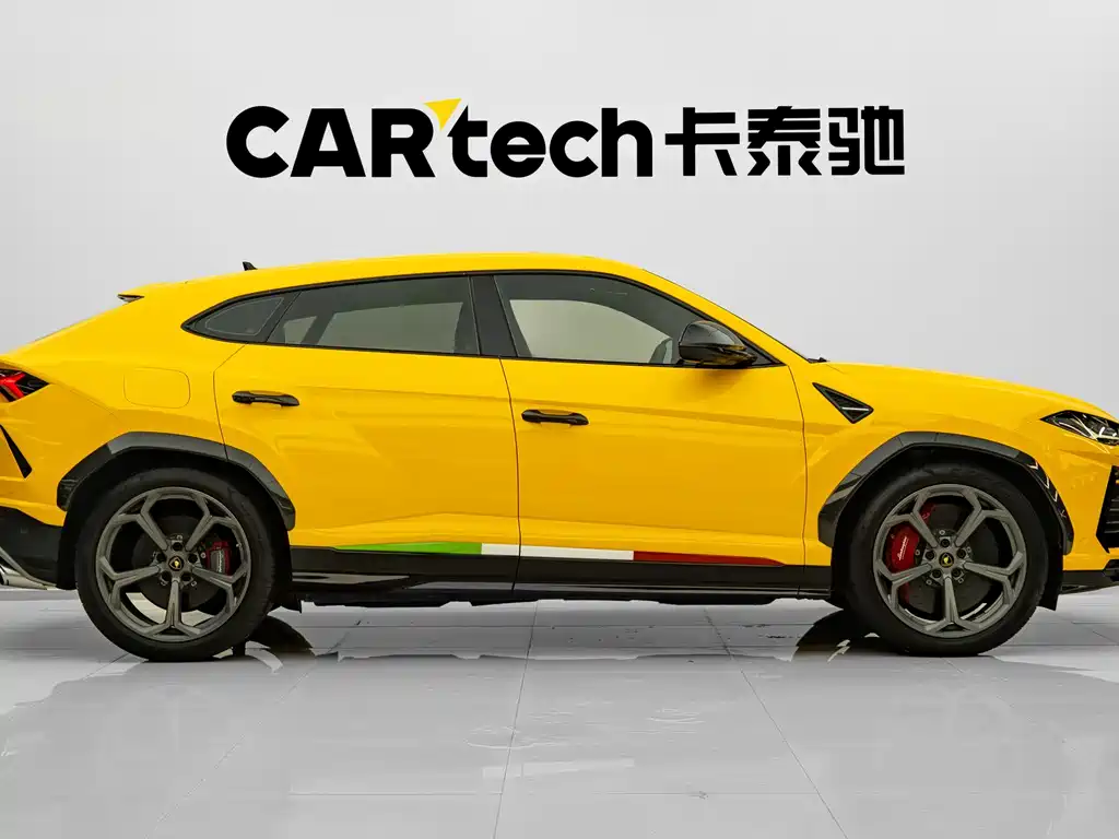 Lamborghini Urus 2020 — фото 10