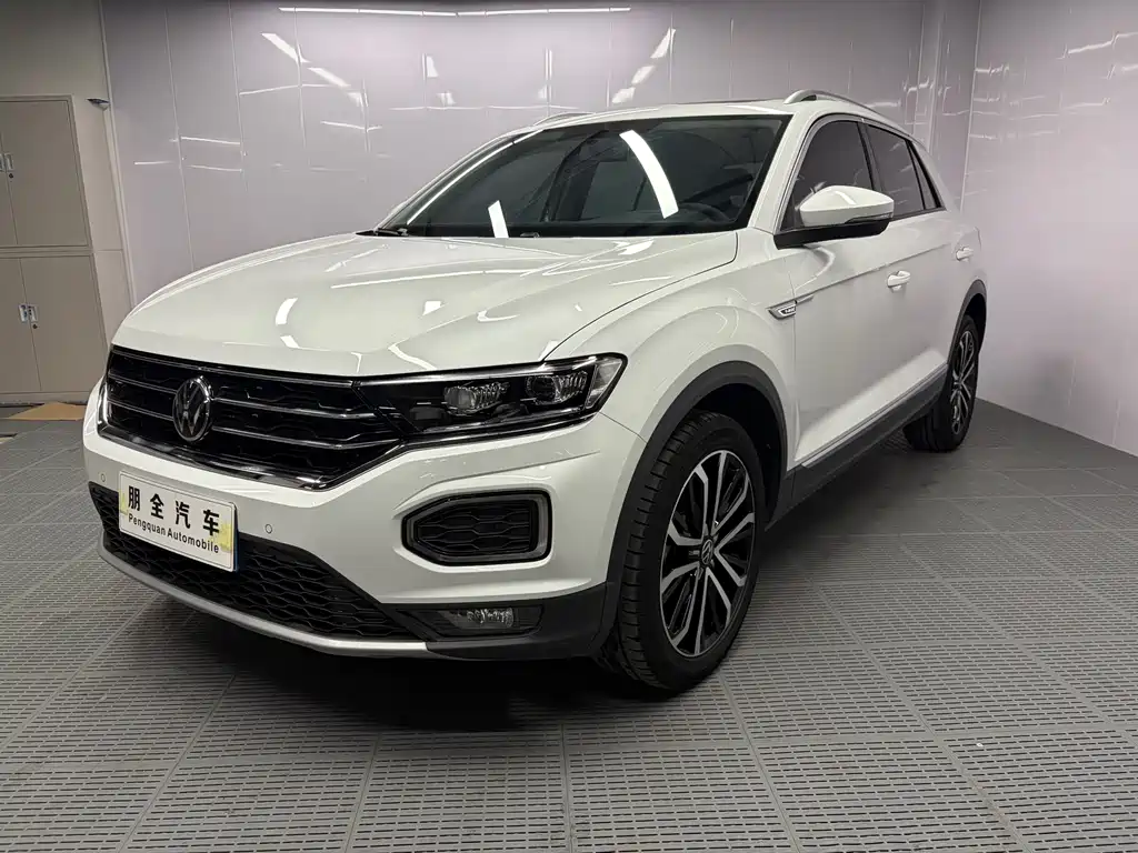 Volkswagen T-Roc 2022 — фото 1