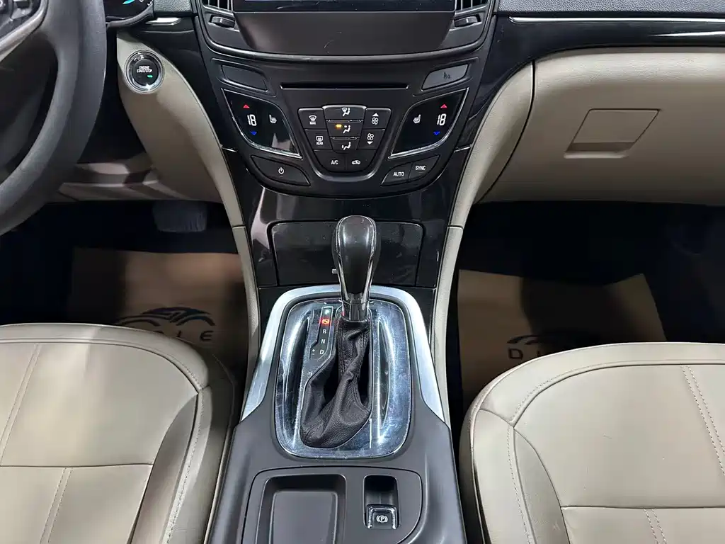 Buick Regal 2016 — фото 12