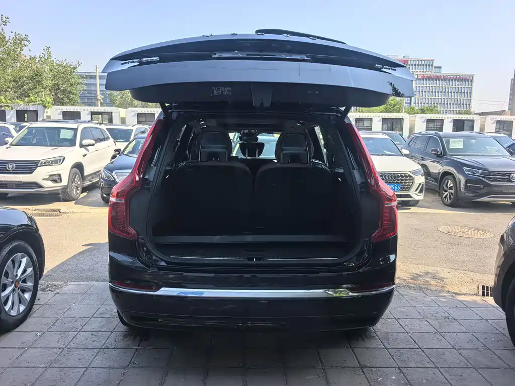 Volvo XC90 2023 — фото 15