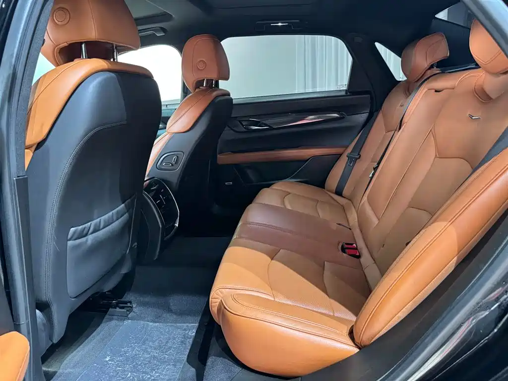 Cadillac CT6 2021 — фото 18
