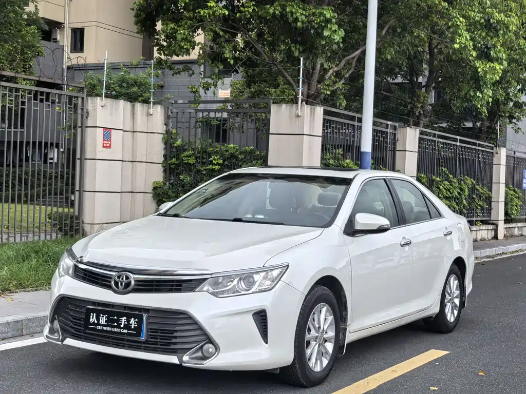 Toyota Camry 2015