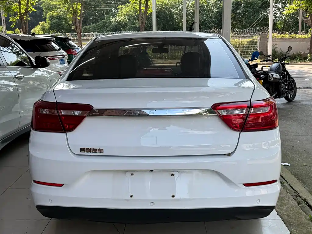 Geely Vision 2020 — фото 10