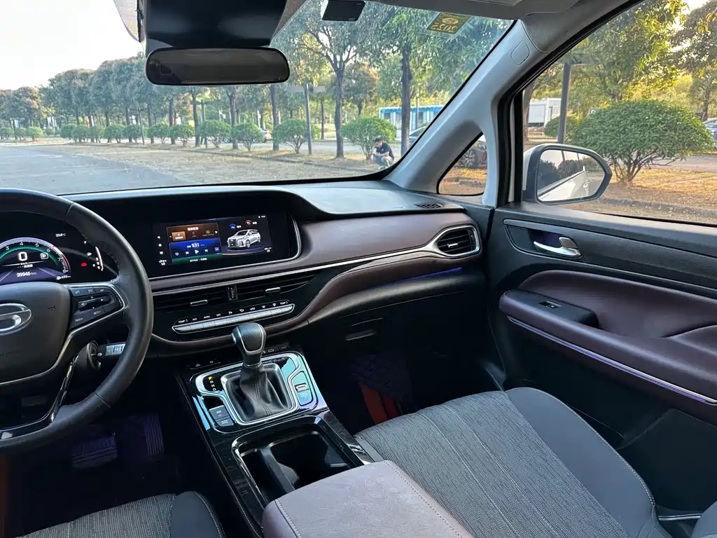 GAC Motor Trumpchi M6 2023 — фото 20