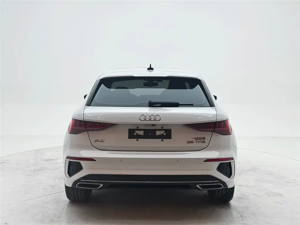 Audi A3 2022 — фото 5