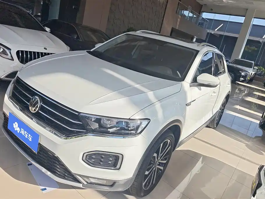 Volkswagen T-Roc 2021 — фото 1