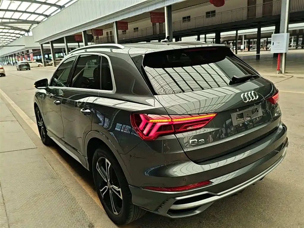 Audi Q3 2020 — фото 5