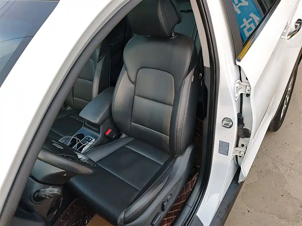 Hyundai Tucson 2018 — фото 11