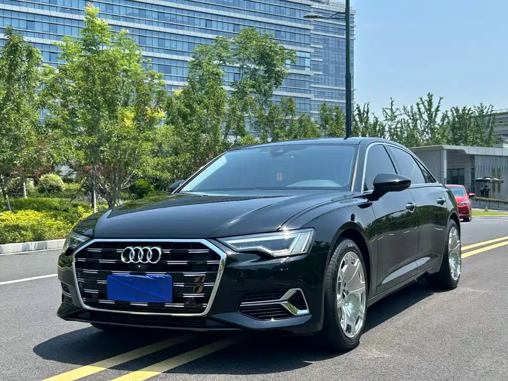 Audi A6L 2022