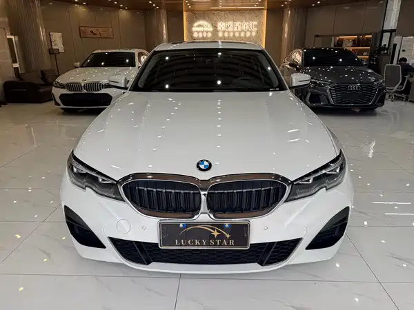 BMW 3 Series 2022
