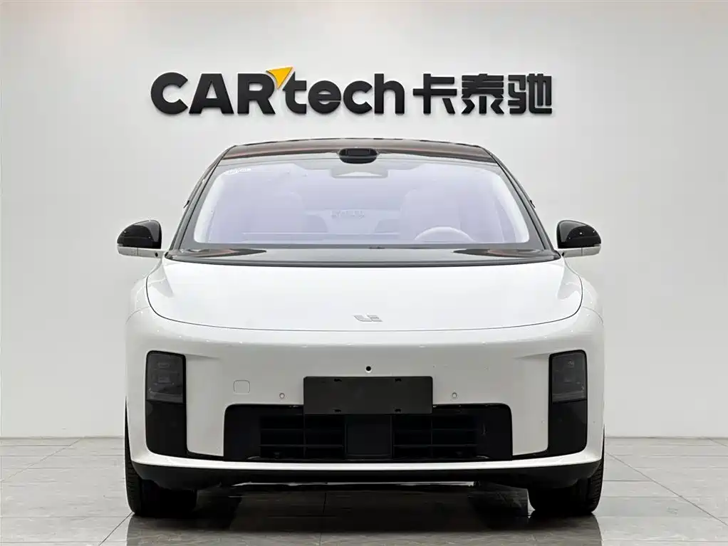 Li Auto i8 2025 — фото 7