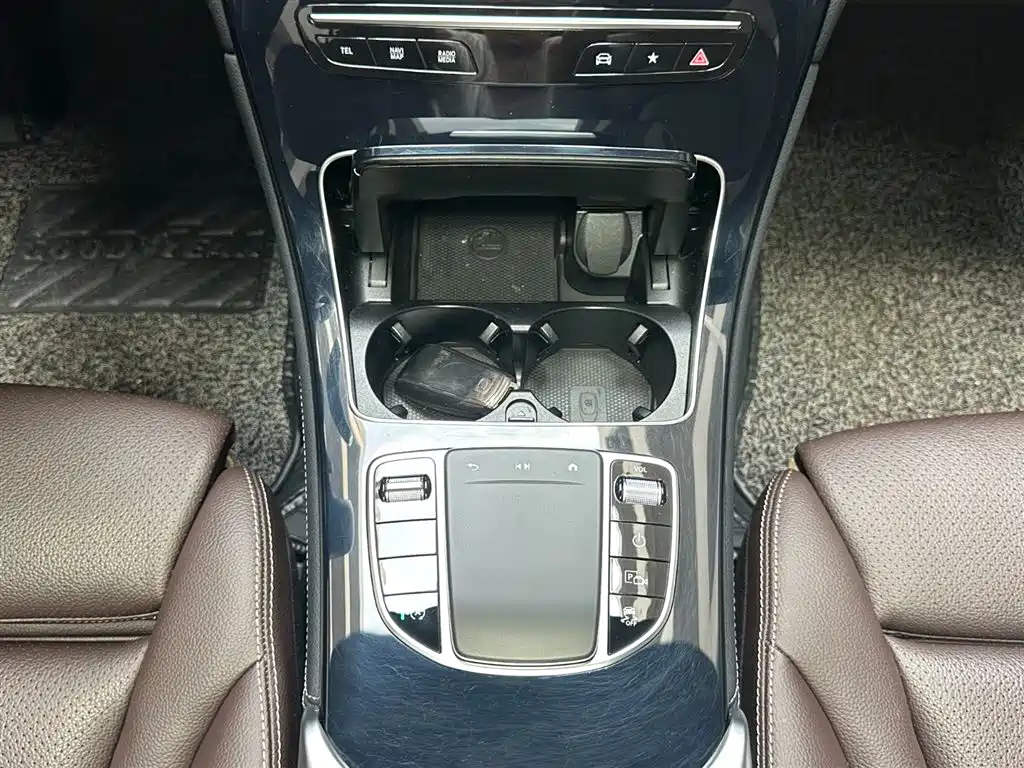 Mercedes-Benz GLC 2021 — фото 15