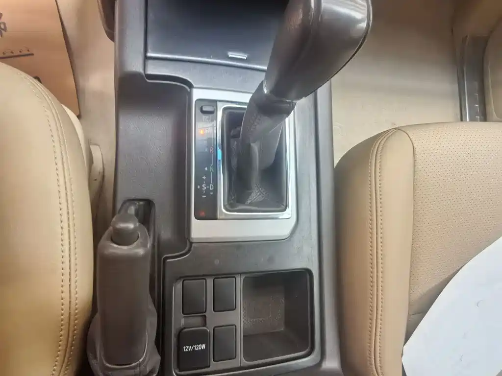 Toyota Prado 2018 — фото 11