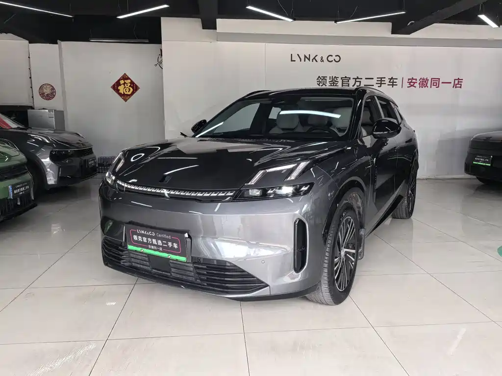 Lynk & Co 08 EM-P 2024 — фото 1