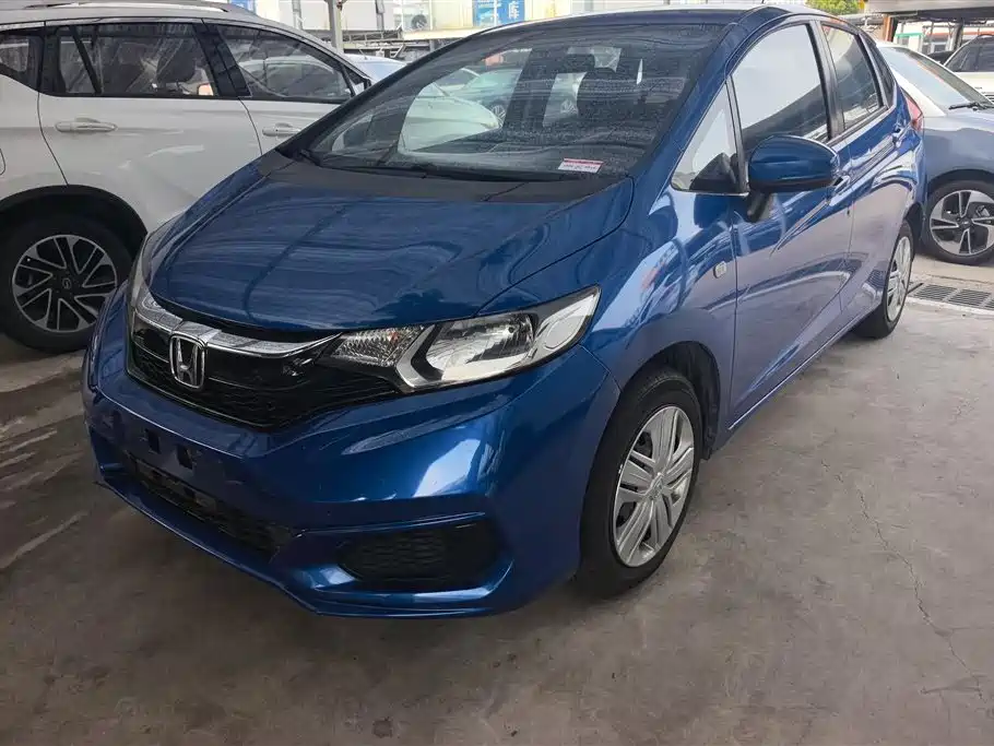 Honda Fit 2018 — фото 1