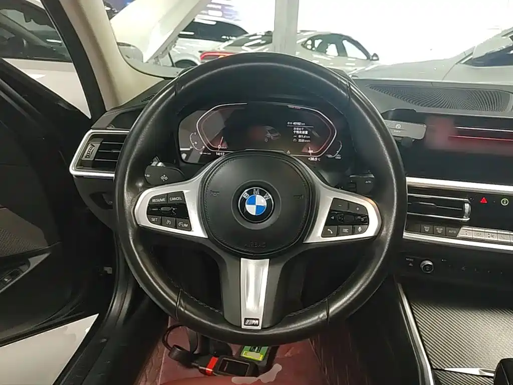 BMW 3 Series 2022 — фото 11