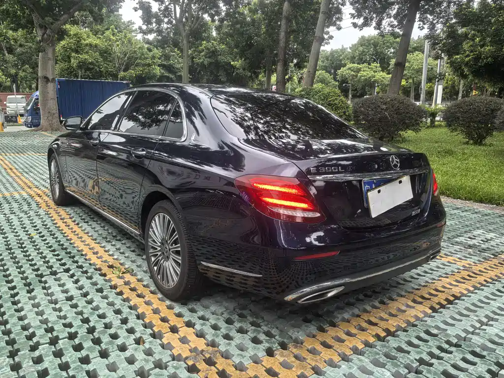 Mercedes-Benz E-Class 2020