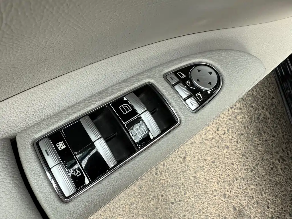 Mercedes-Benz S-Class 2010 — фото 13